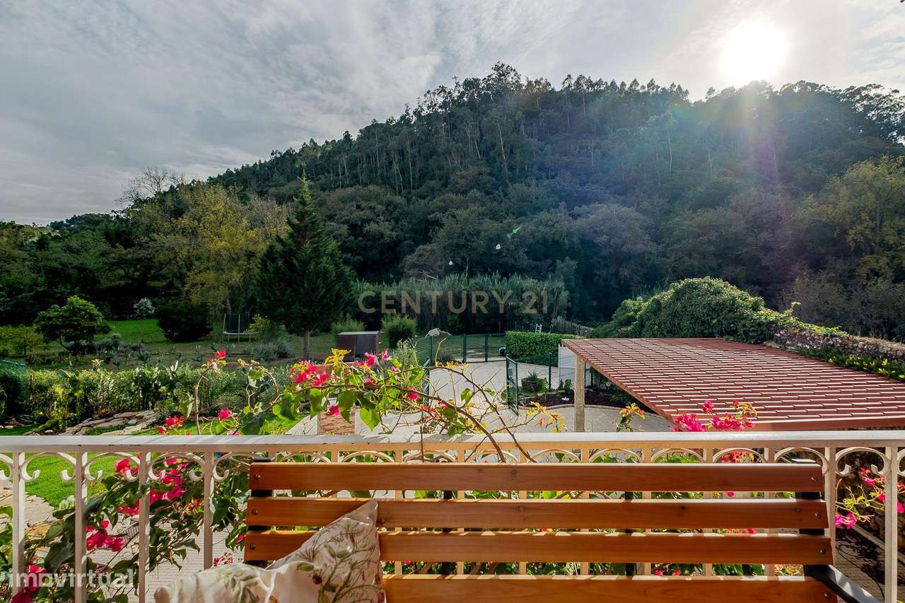 Moradia T4 com 5000m2 de Terreno - "Quinta do Sol"-9