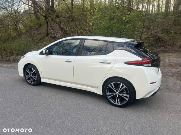 Nissan Leaf 40 kWh ACENTA - 6