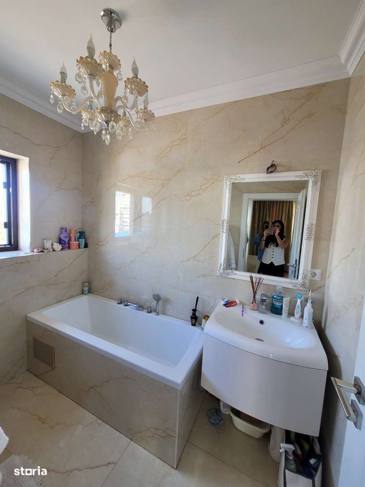 3 cam BLOC COLIBRI pret 168 000 euro - Imagine principală: 4/13