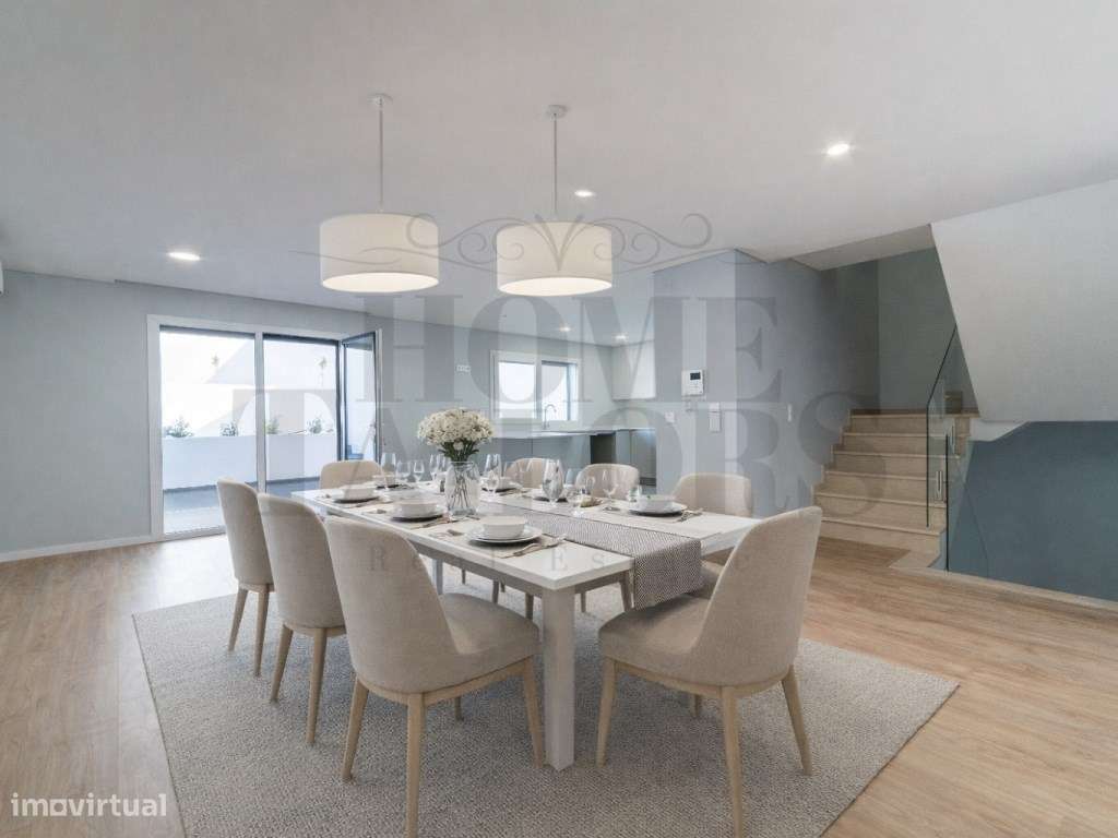 Moradia T3 em Caneças, com excelente jardim e garagem - Grande imagem: 4/33