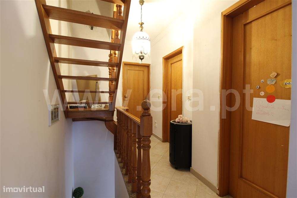 Moradia Geminada 4 quartos, Venda-9