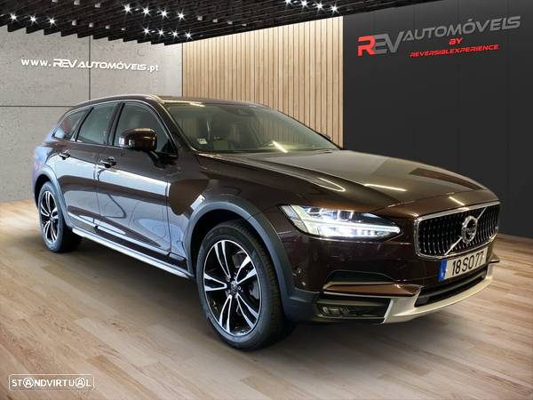 Volvo V90 Cross Country 2.0 D4 Pro AWD Geartronic - 3