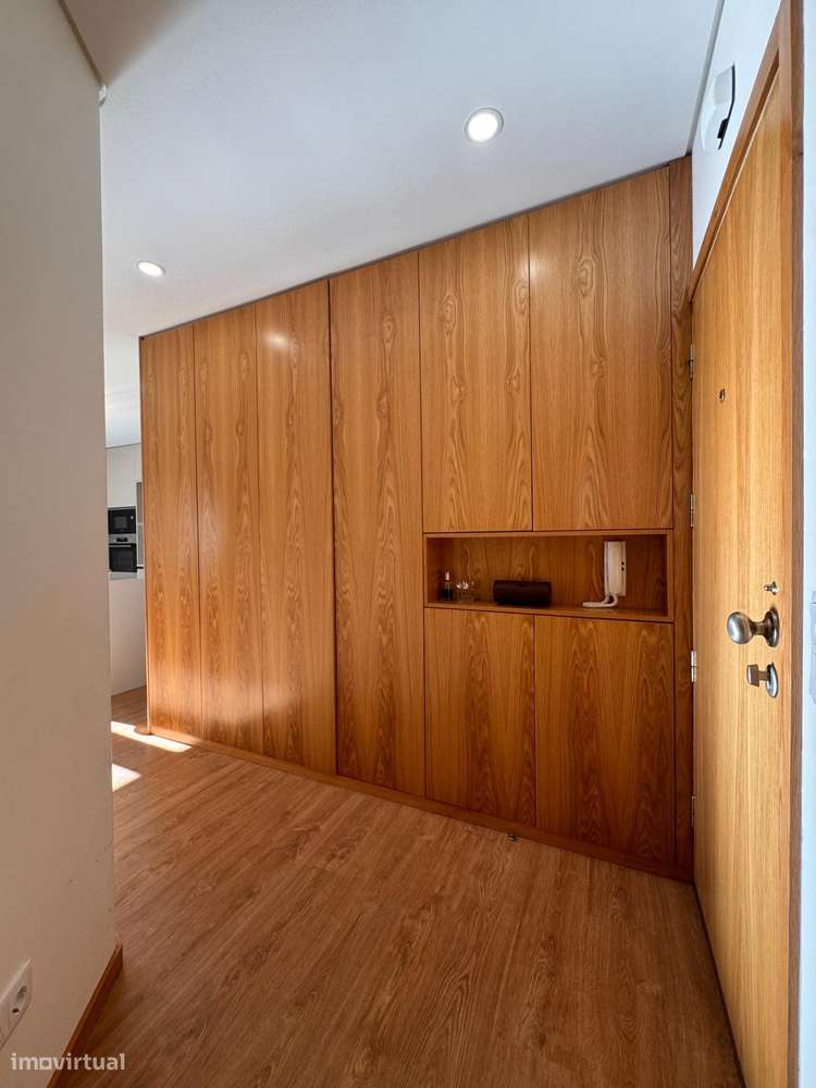 Apartamento T2 (Totalmente remodelado) Centro Póvoa de Varzim-14