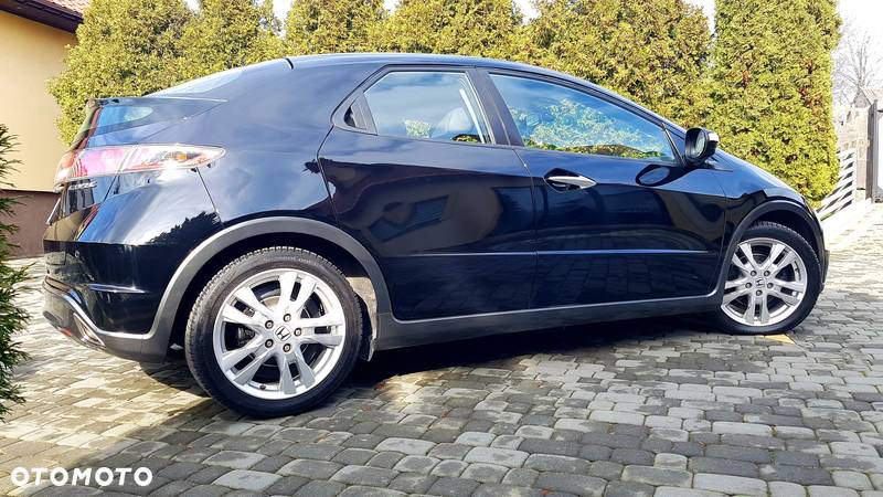 Honda Civic 1.8i-VTEC Sport - 11