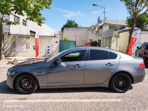 Jaguar XE 2.0 D Prestige Aut. - 5