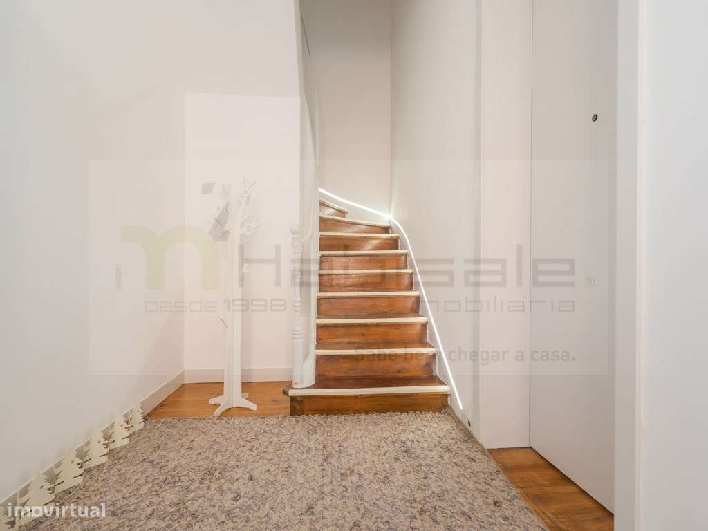 T3+1 duplex com jardim junto do palácio de Queluz - Grande imagem: 5/52