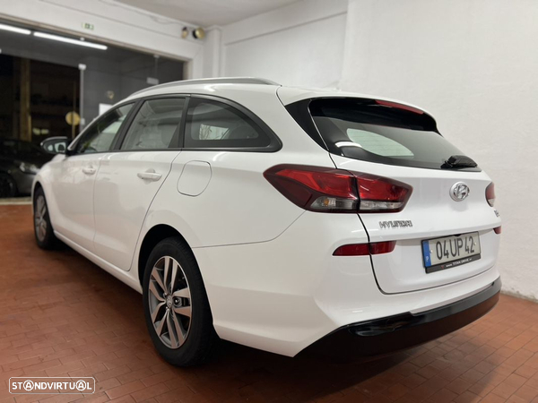 Hyundai i30 SW 1.6 CRDi Style+Navi - 5