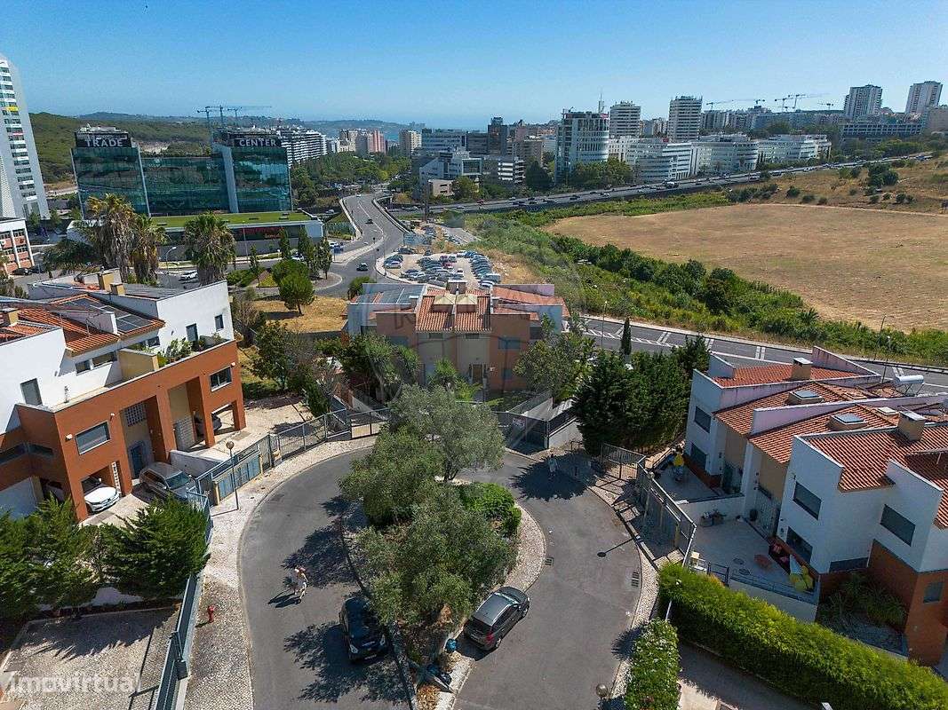 Moradia T4 para venda - Grande imagem: 2/50