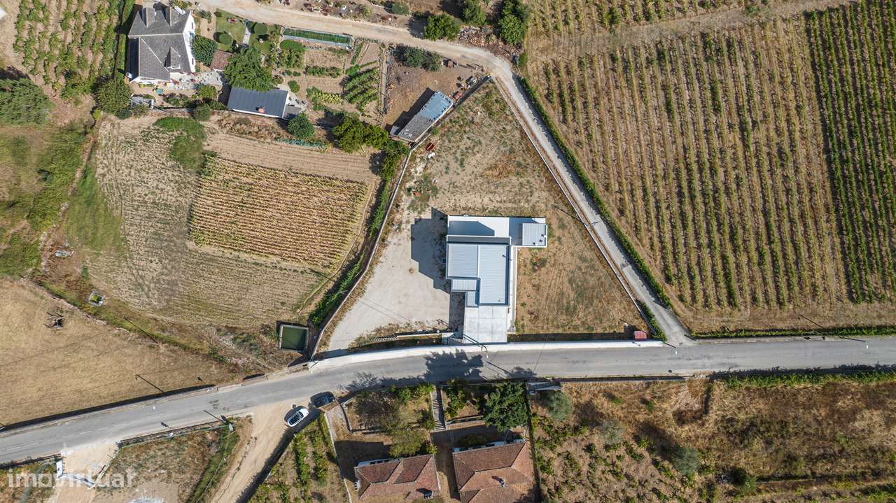 Moradia T4 semi-nova c/ 4 suites-40