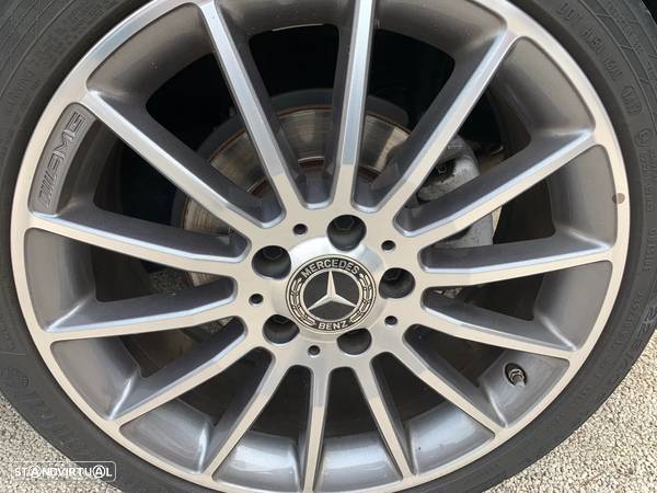 Mercedes-Benz A 200 7G-DCT AMG Line - 22