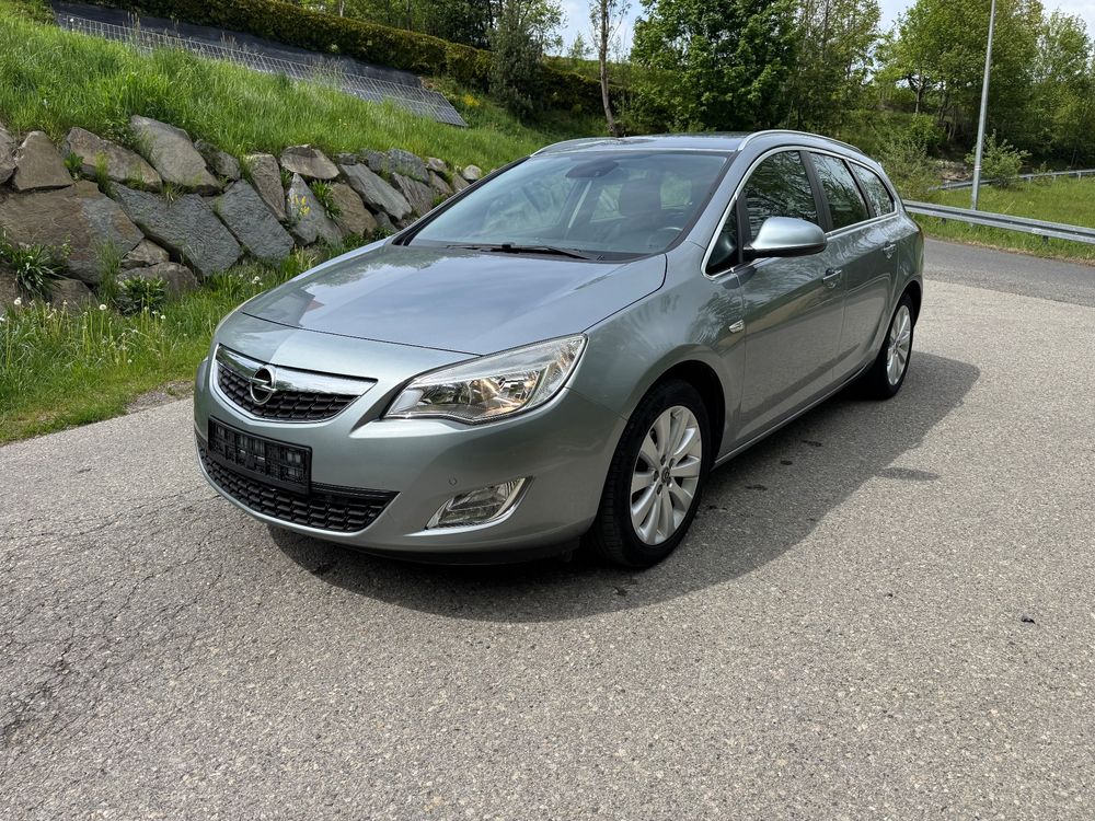 Opel Astra H 2011
