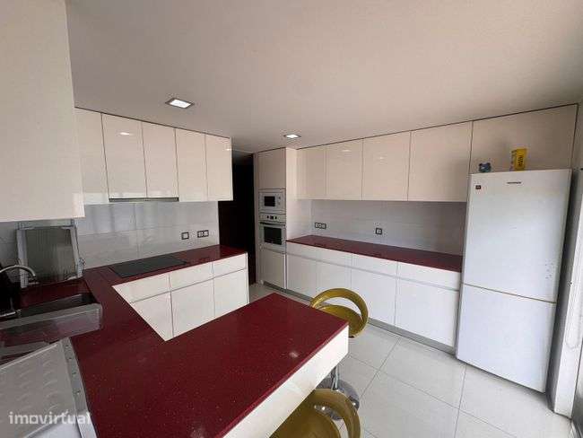 Apartamento T3+1 com Terraço | Urgezes – Guimarães - Grande imagem: 4/17