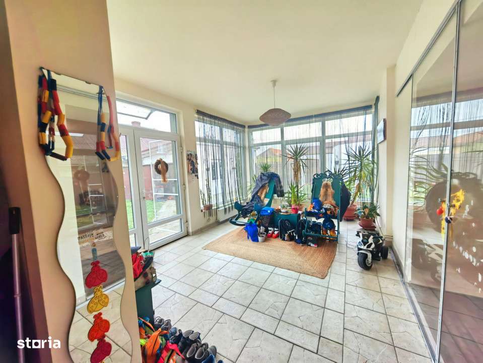 Casa Inedita , 300 mp utili, P+M,  5 bai, 6 dormitoare , 1975 mp teren - Imagine principală: 3/19