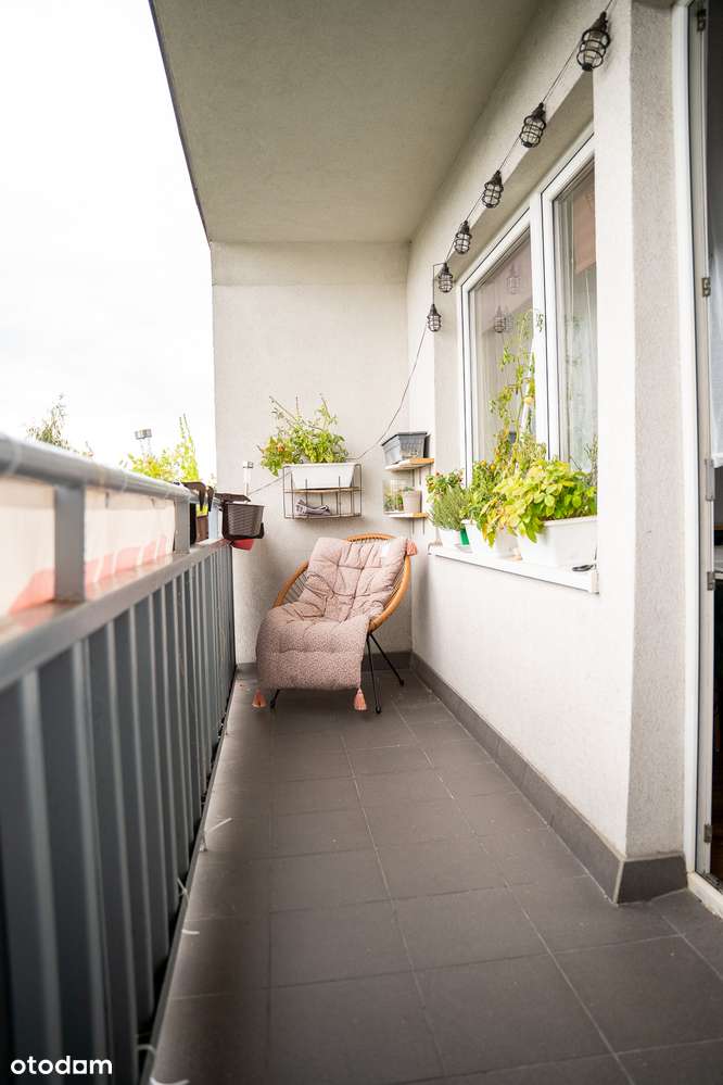 Przytulne i przestronne 4-pokojowe mieszkanie w centrum Radlina!-9