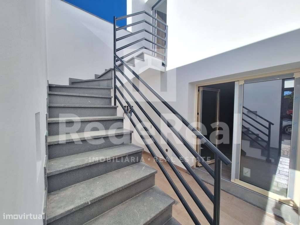 Moradia T3 em construção em Moncarapacho-23