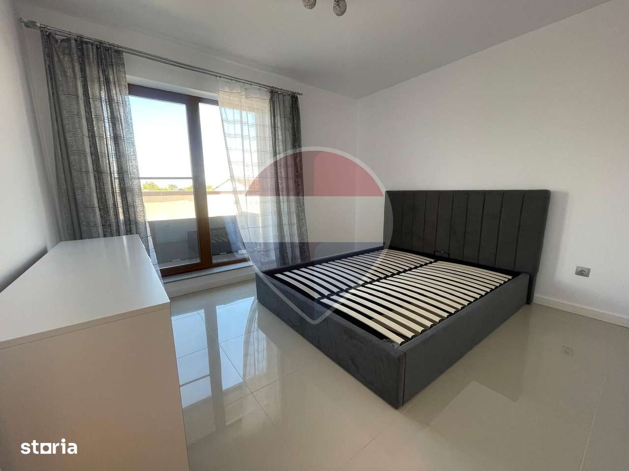 Apartament cu 3 camere de vânzare-2
