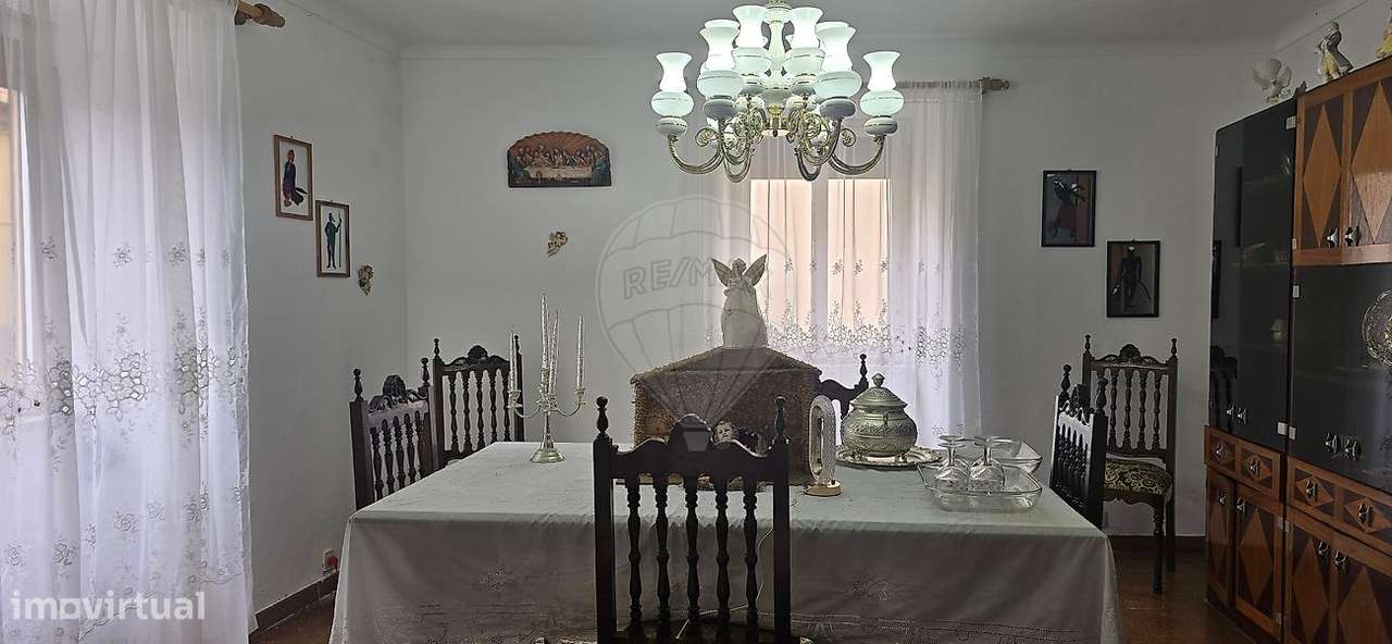 Moradia T5 para venda-10