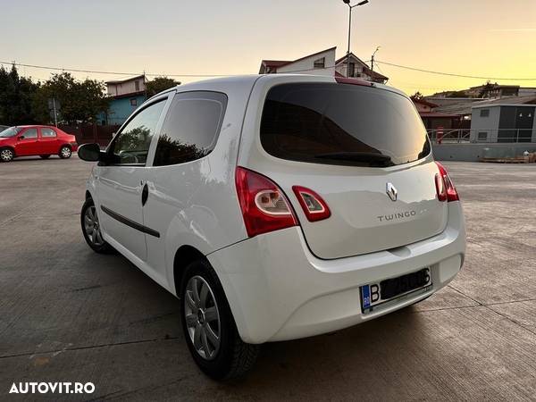 Renault Twingo 1.2 16V Trend - 4