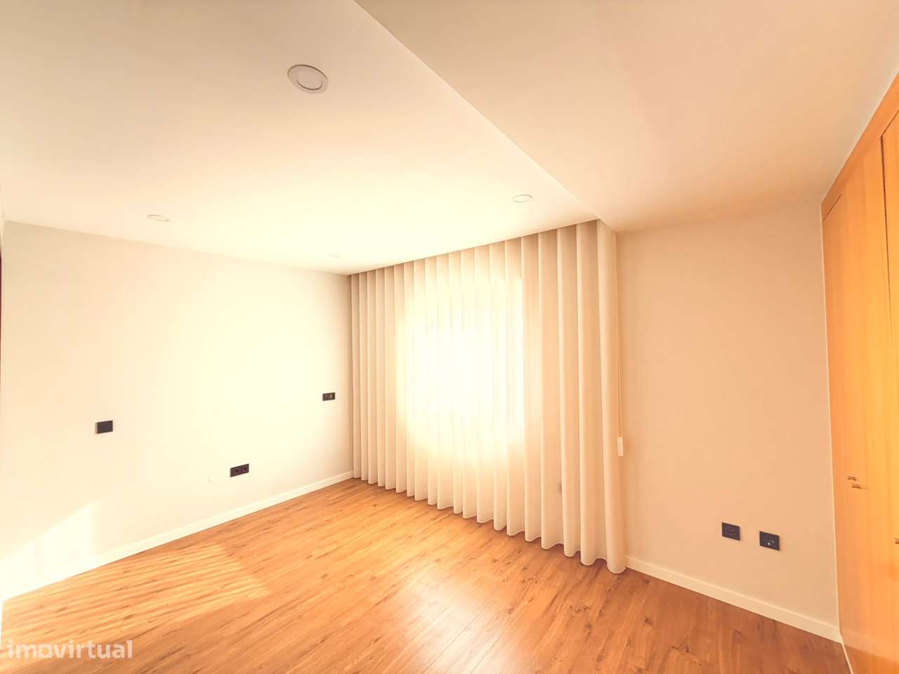 T3 Remodelado com Garagem | Águas Santas – Maia | 334.900€ - Grande imagem: 4/13