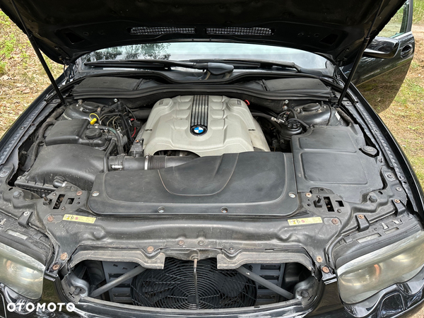BMW Seria 7 735i - 14