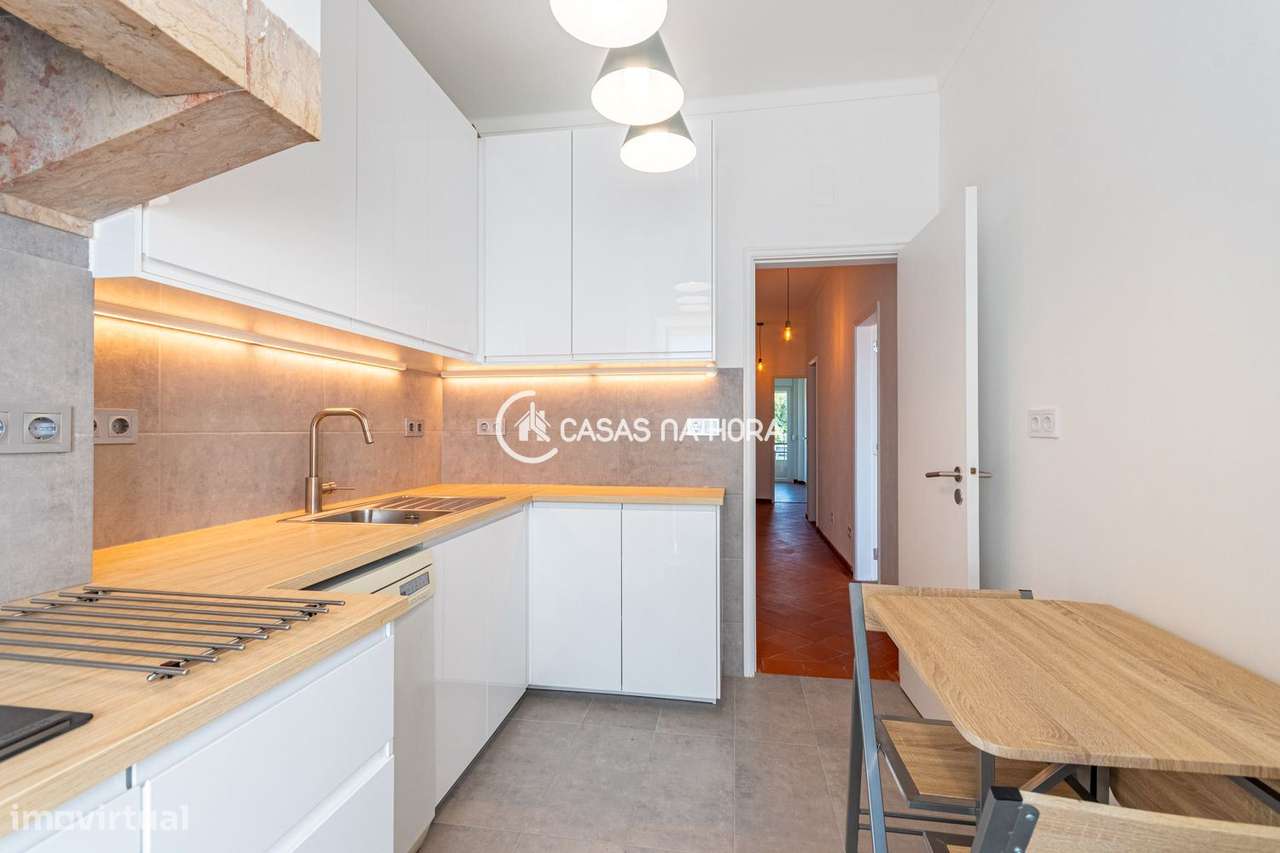 T2 renovado junto à Universidade Católica - Grande imagem: 5/21