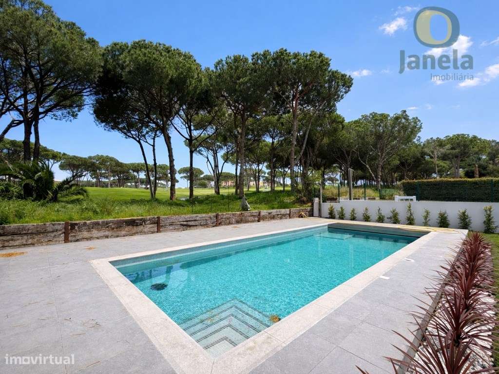 Moradia T4 de Luxo com Piscina, em Primeira Linha de Golfe, Vilamoura-1
