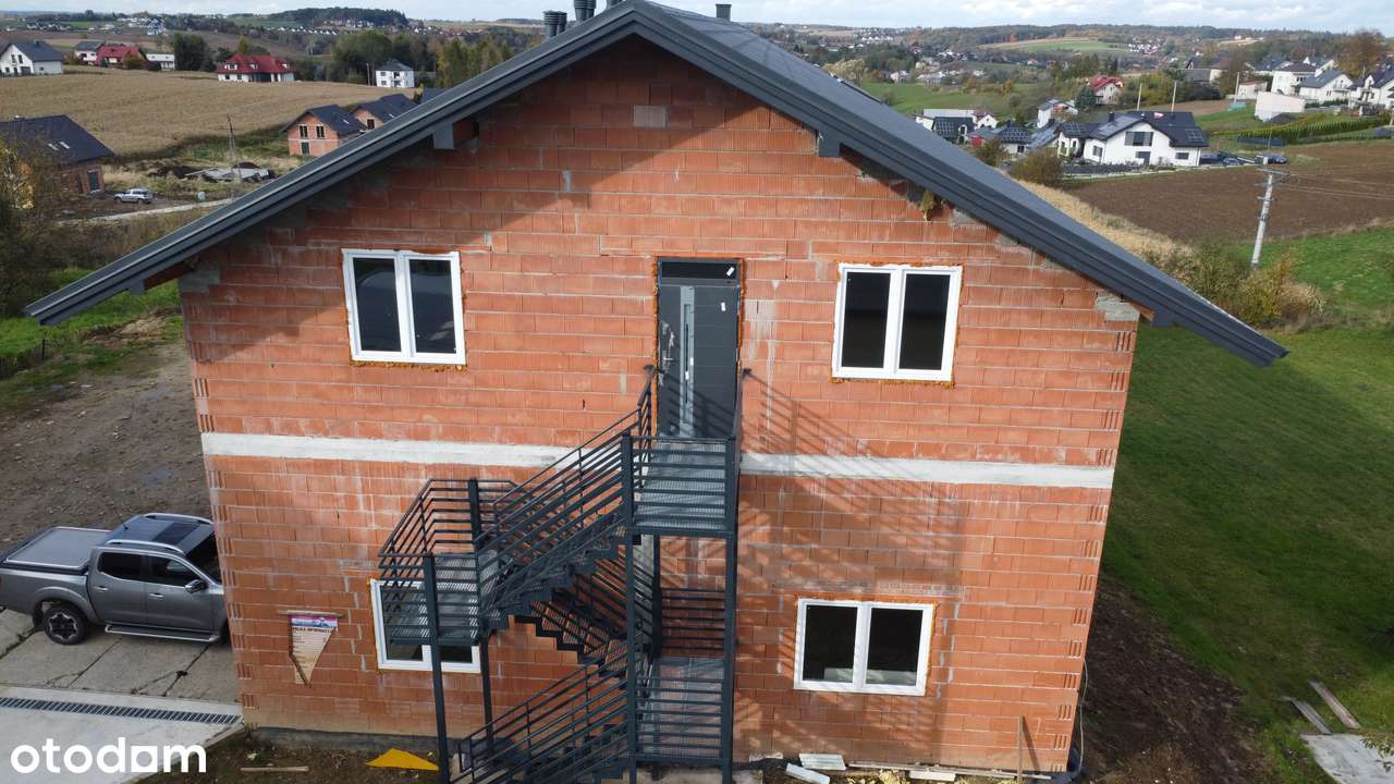 4 DZIAŁKI BUDOWLANE + BUDYNEK USŁUGOWY - HALA-11