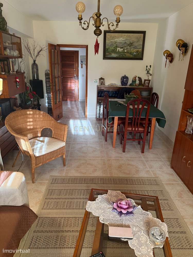Apartamento T3 em Algueirão Mem Martins, Sintra a 500m estação.-2