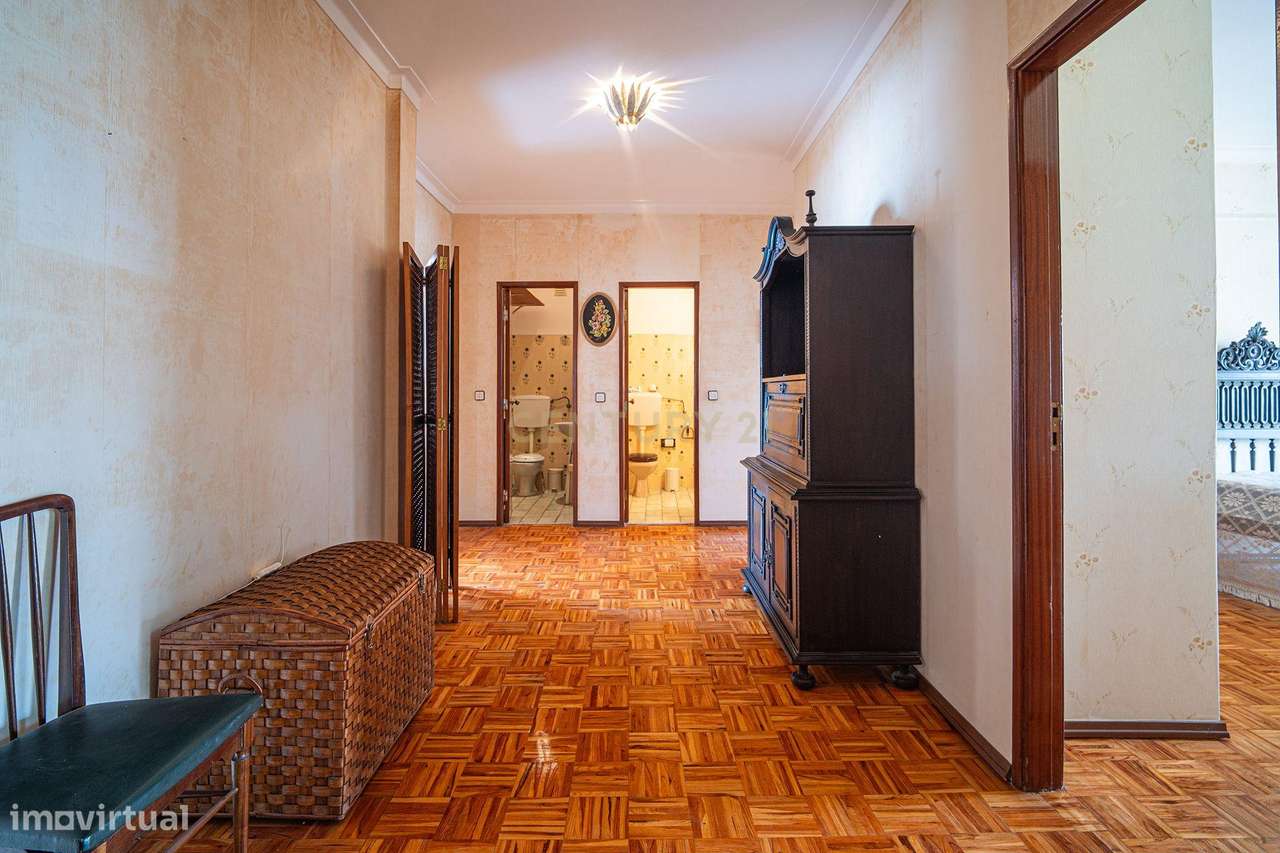Apartamento T3 com Vista Cidade em Alverca Do Ribatejo .-9