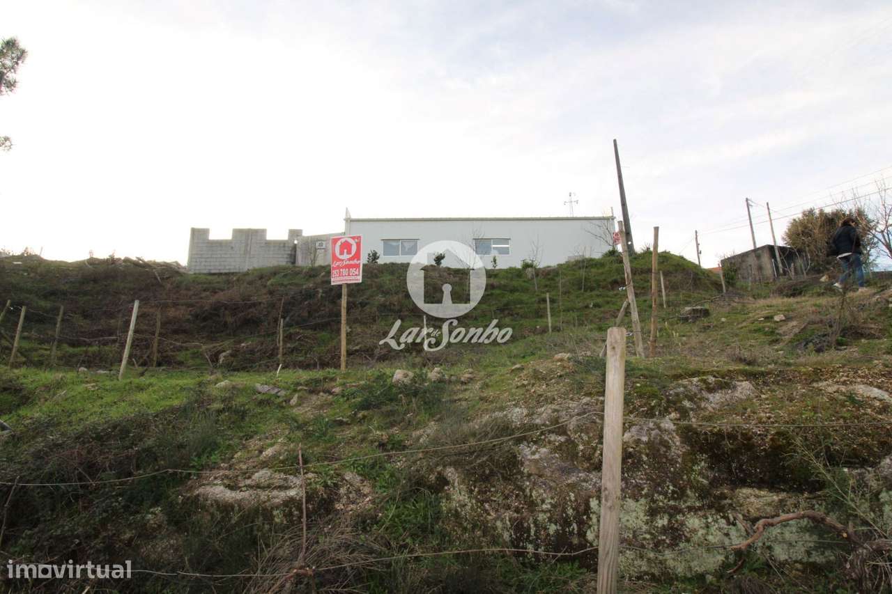 Terreno com armazém para atividade de confeção em Gandrela Celorico... - Grande imagem: 3/5