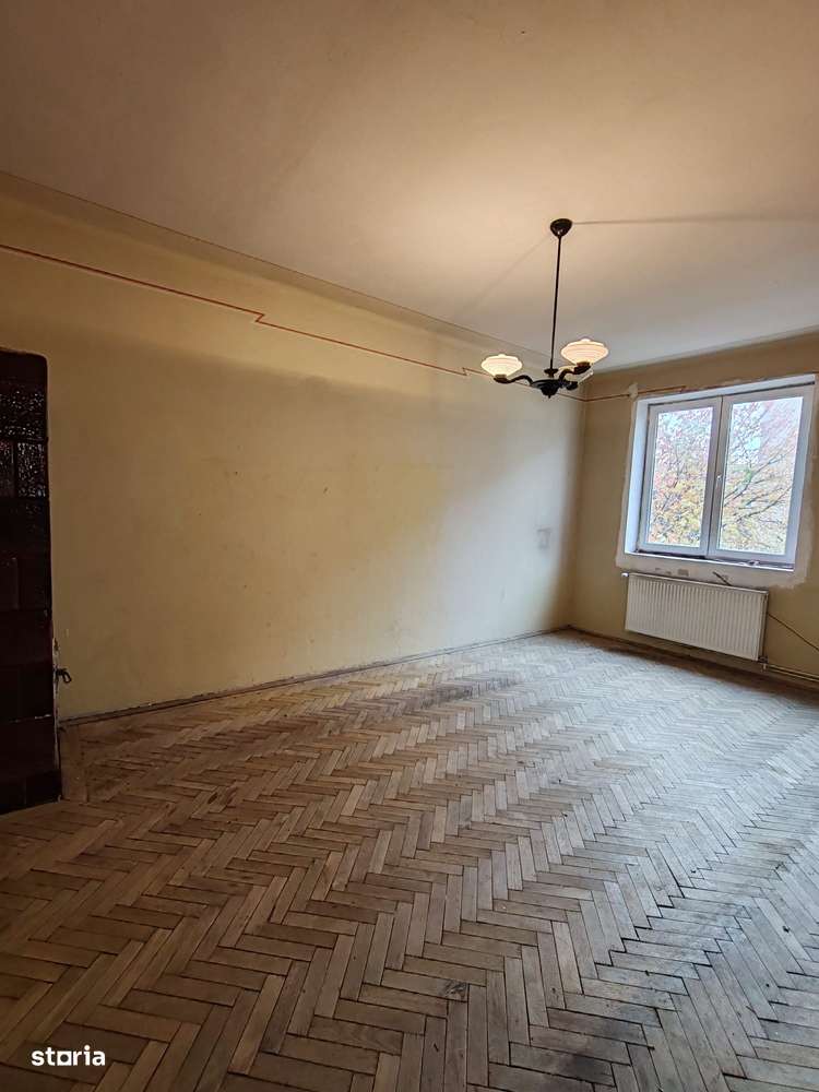 Apartament spațios cu 3 camere-4