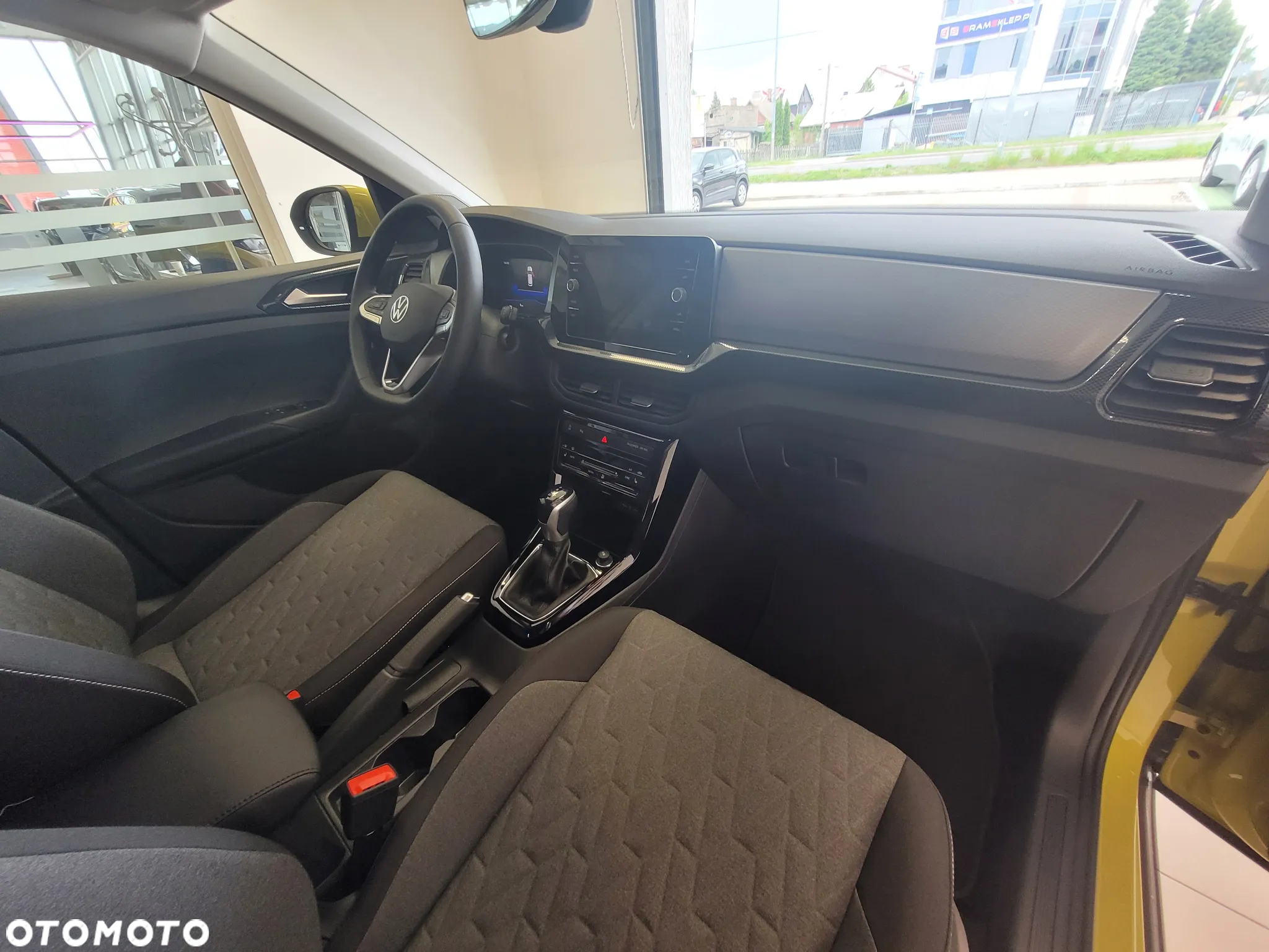 Volkswagen T-Cross - 11