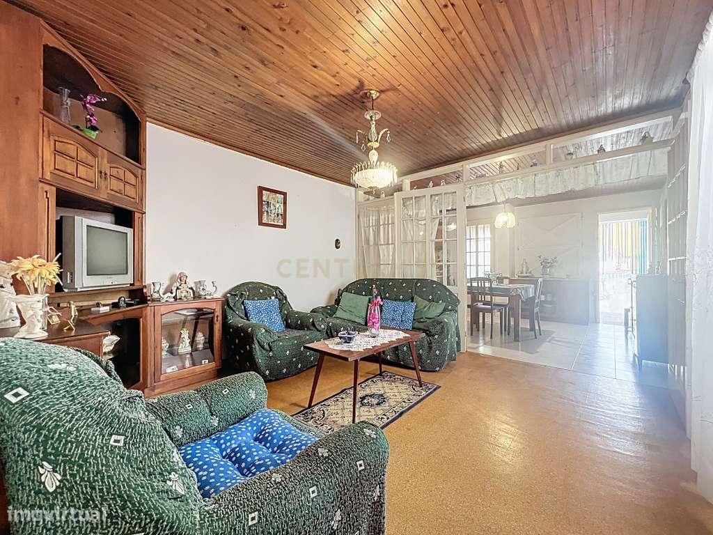 Moradia, 83 m², Ribeira Grande (Matriz)-11