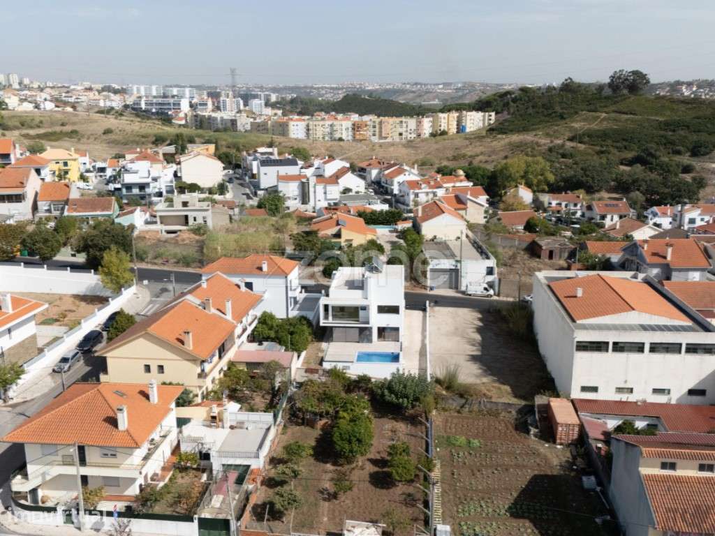 Moradia T6 Famões-30