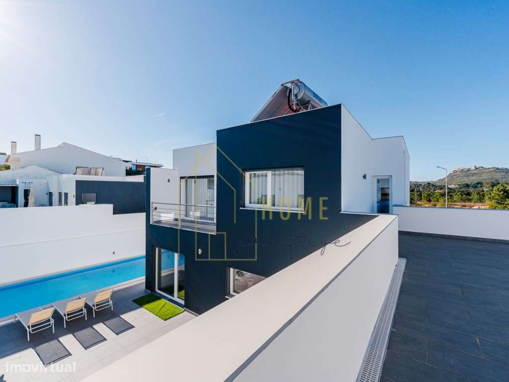 Moradia T4 na Urbanização Jardins de Santiago- Setúbal-46