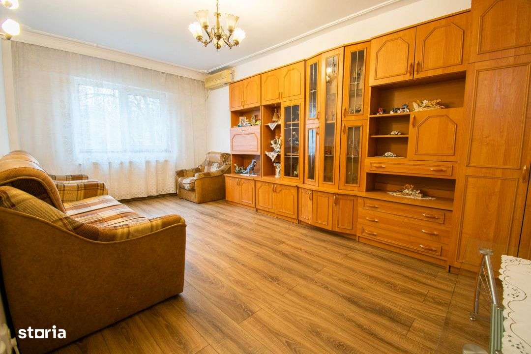 Stefanestii de Jos, 3 camere 70 mp,2 bai,centrala proprie,etaj 1/2,Com - Imagine principală: 1/19