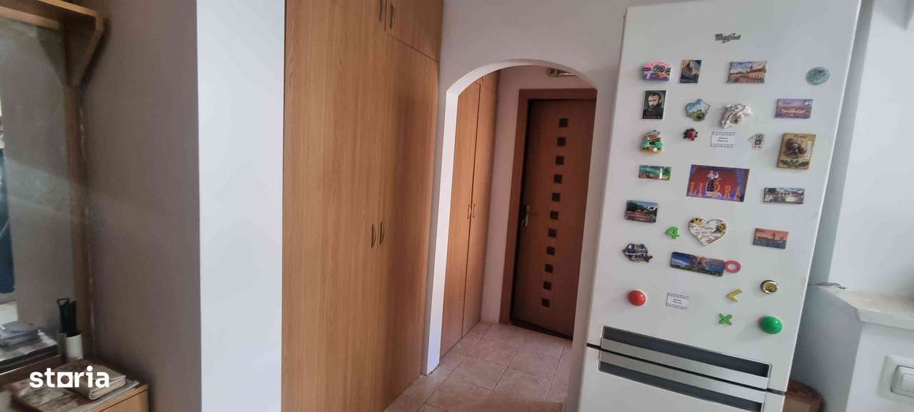 PB ,52 mp, et 3/4, Piață Rogerius, mobilat-10