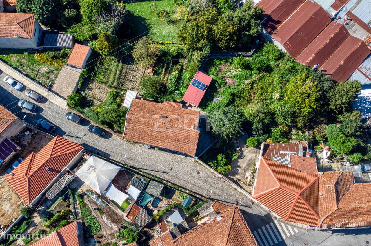 Moradia Bifamiliar T2 transformado em T1 + T1| Valbom, Gondomar-27
