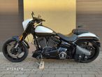 Harley-Davidson Softail Breakout - 6