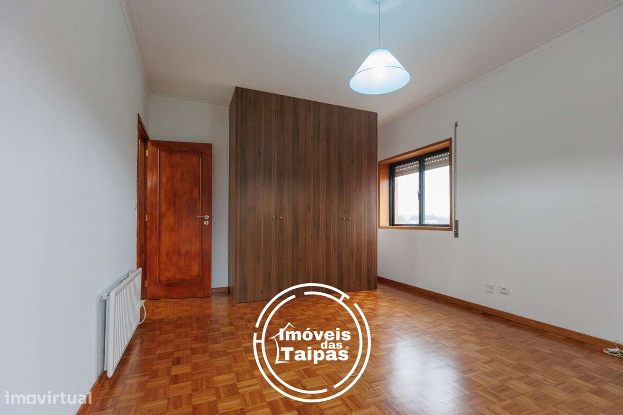 Vende-se T2 Junto às Escolas - Caldas das Taipas-9