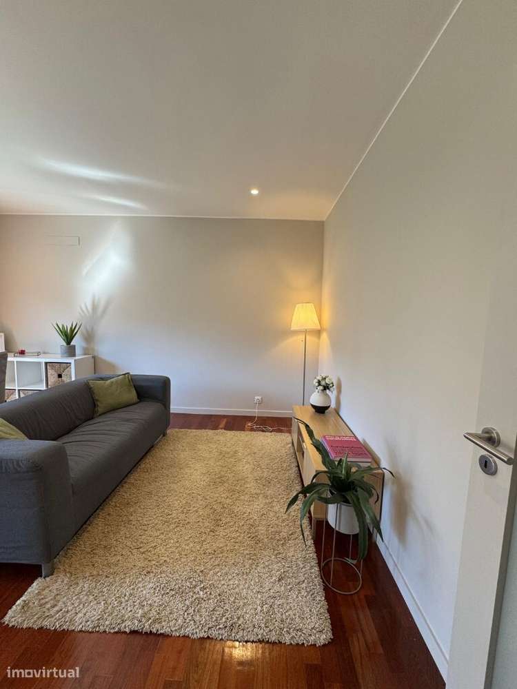 Apartamento T2 Remodelado-6