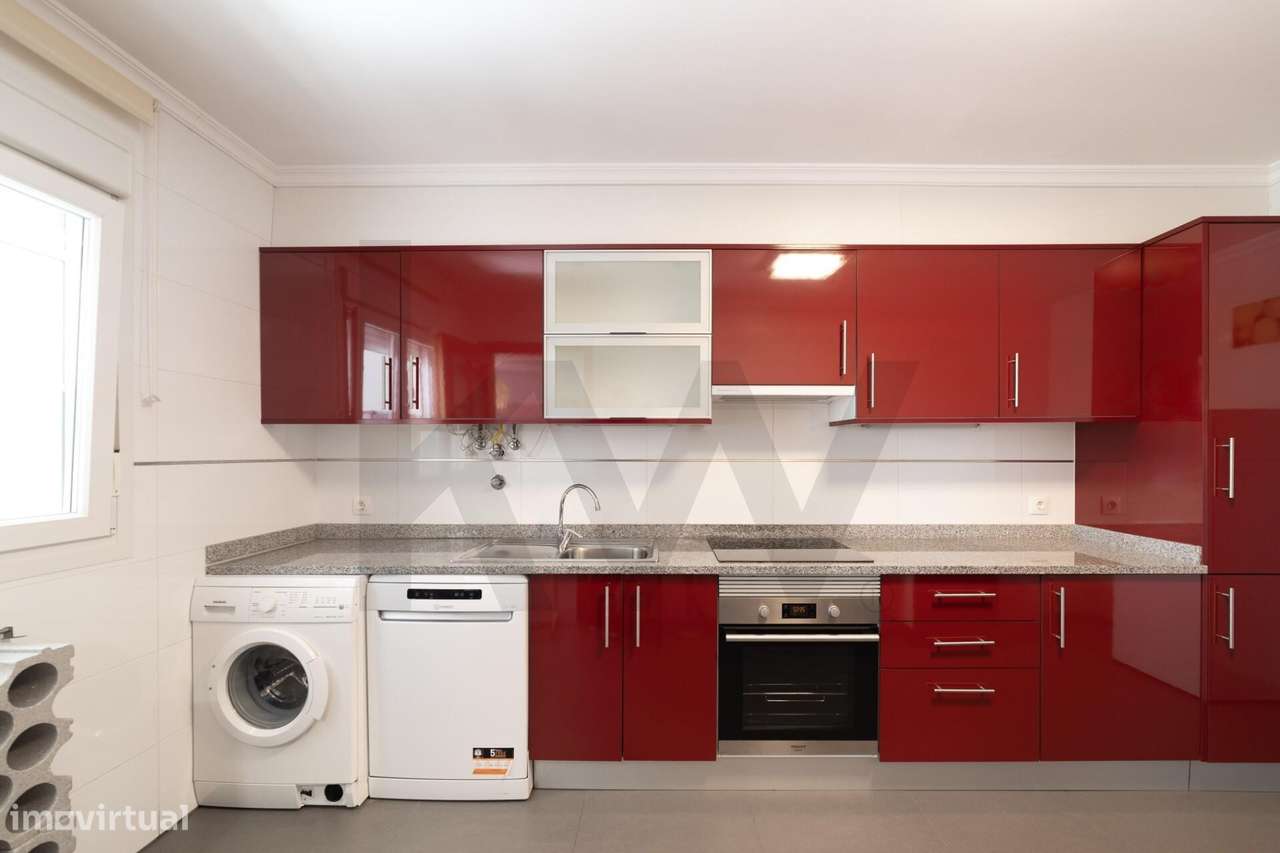 Apartamento T3 único com 3 lugares de estacionamento - VRSA-6