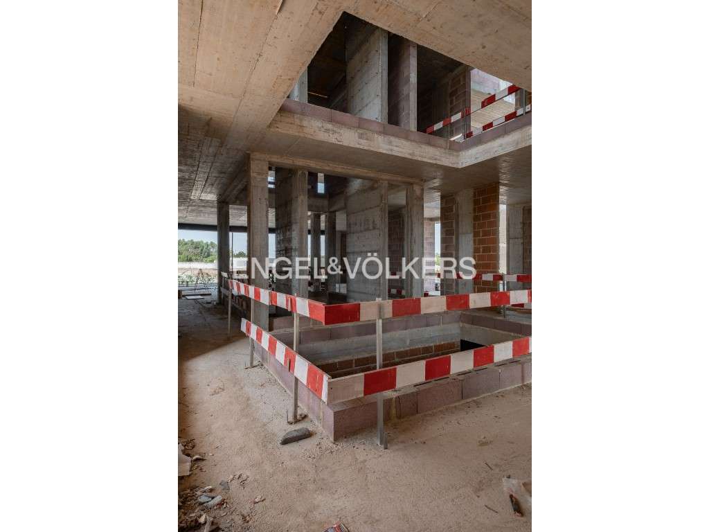 Moradia de Luxo T5 Isolada com Vista Lisboa-23