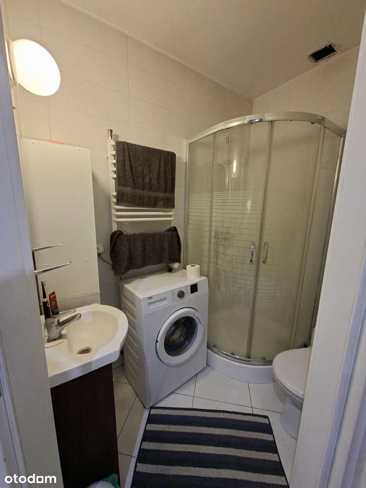 Polesie/Centrum. Duże mieszkanie w oficynie kamienicy 6 pokoi-8