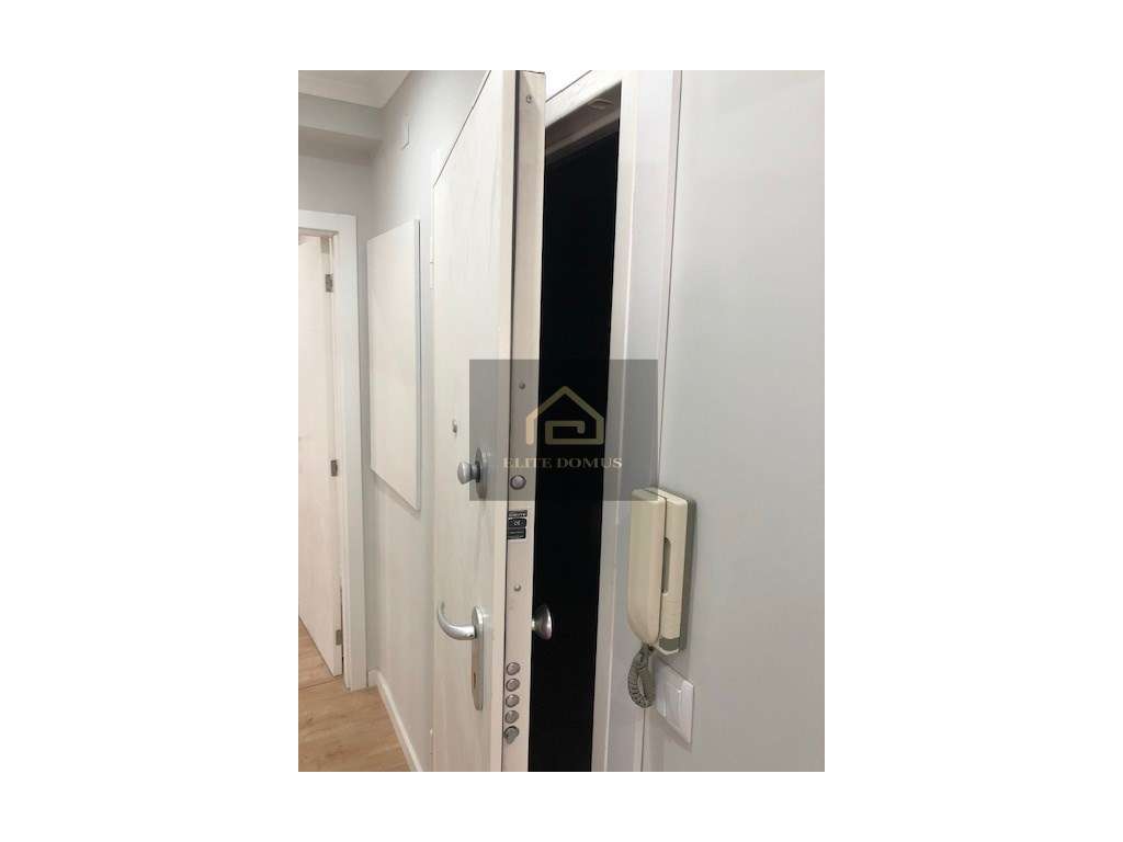 T4 Totalmente Remodelado, Damaia - Amadora. - Grande imagem: 4/12