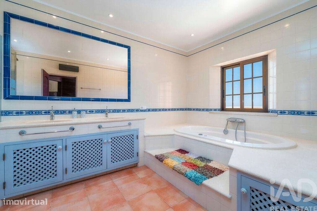 Casa / Villa T4 em Santa Bárbara de Nexe de 484,00 m2-20