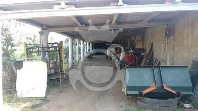 Moradia com grande quintal  - Lote 1960 m2-25