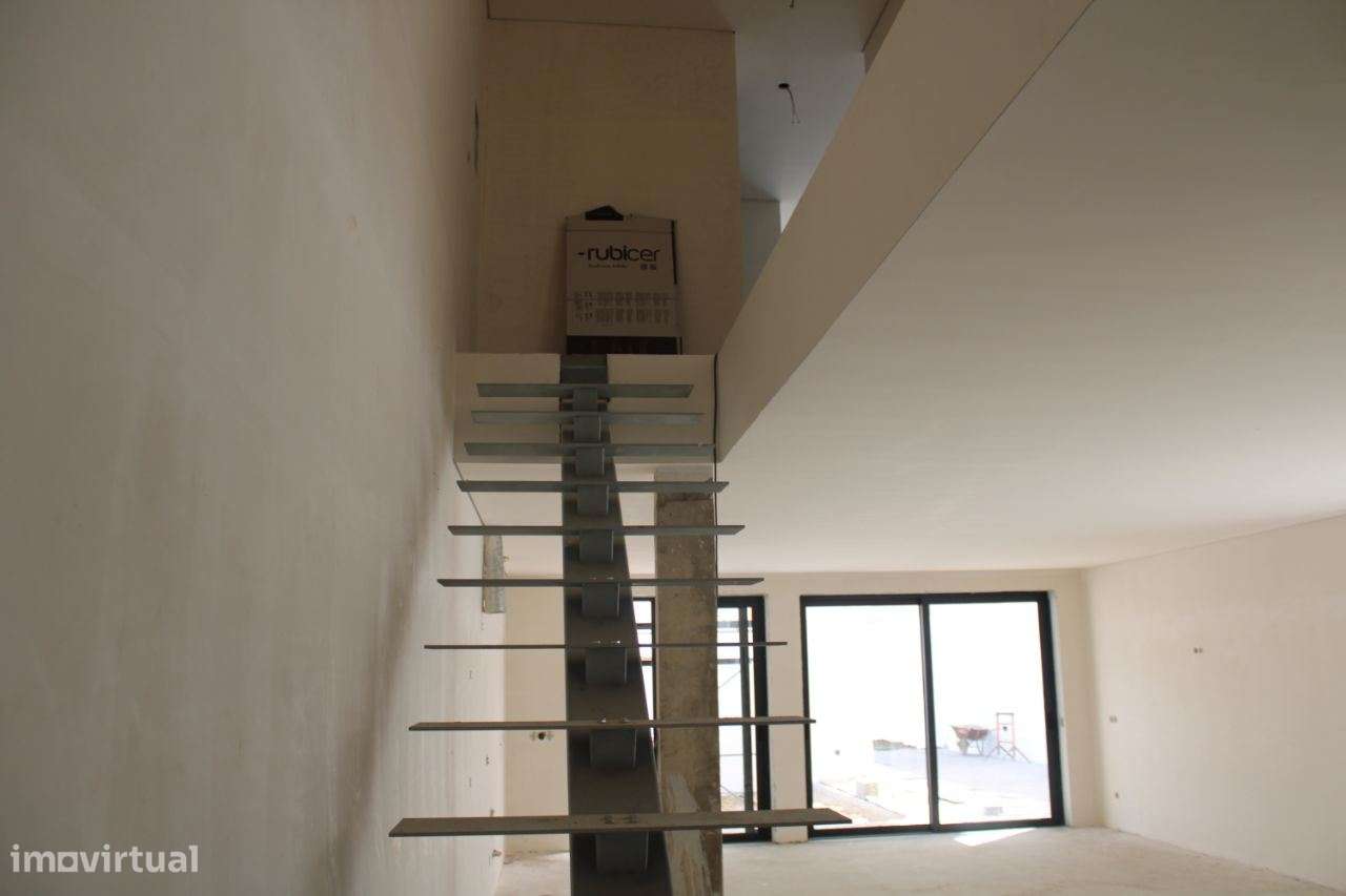 Moradia T4 Nova C/Terreno e possibilidade de Piscina-Canedo - Grande imagem: 5/18