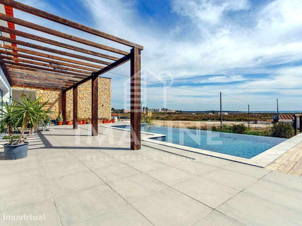 Moradia T4 + Estúdio com piscina e vista sobre o Estuário do Sado-6
