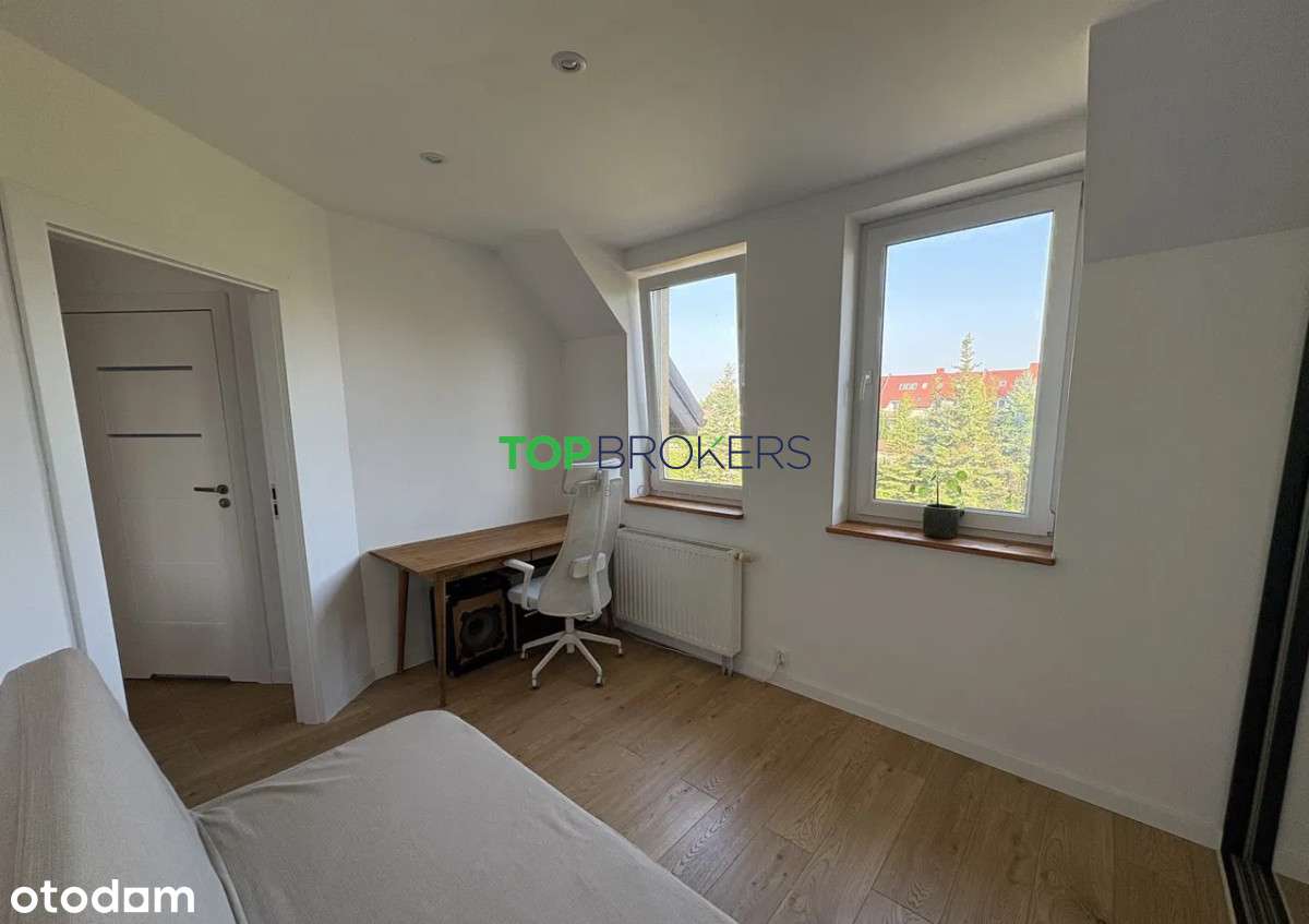 Przestronne trzy pokoje na dwóch poziomach-9